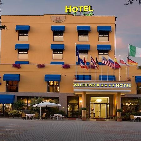 Valdenza Hotel Campegine Εξωτερικό φωτογραφία